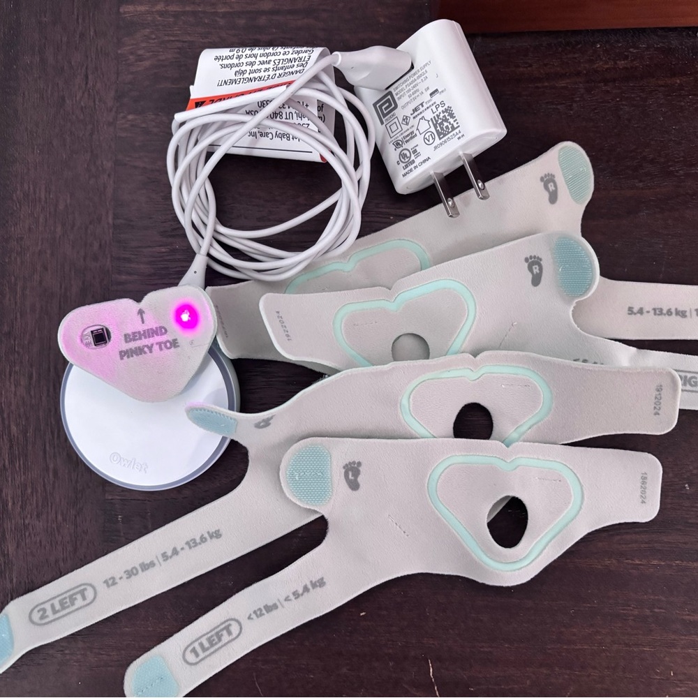 Owlet Dream Sock Baby Monitor in Green
